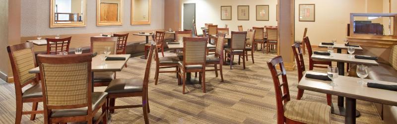 Holiday Inn Country Club Plaza Канзас Сити Екстериор снимка