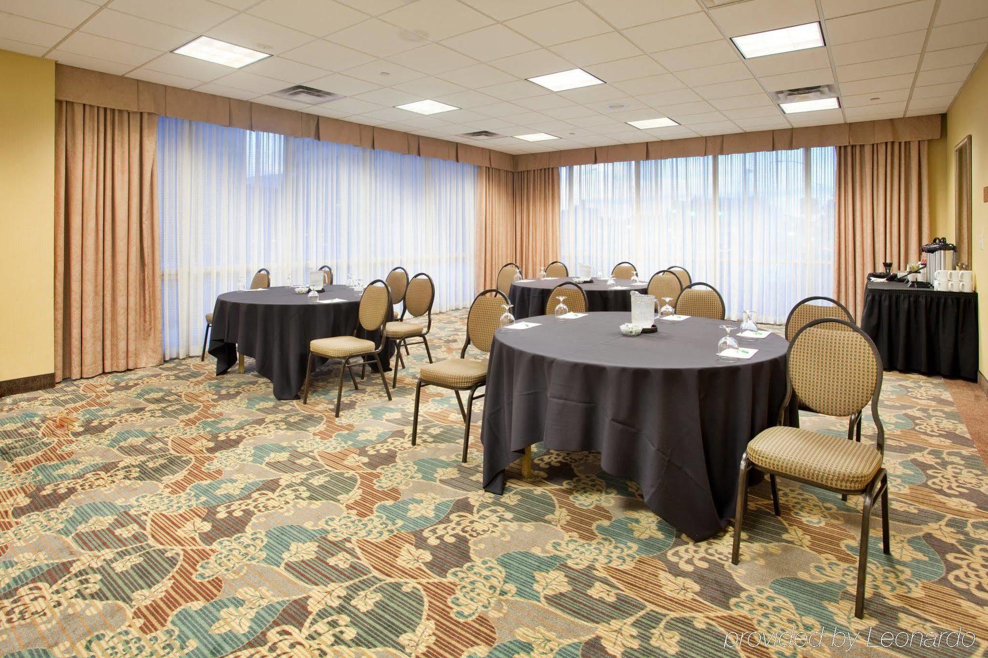 Holiday Inn Country Club Plaza Канзас Сити Екстериор снимка