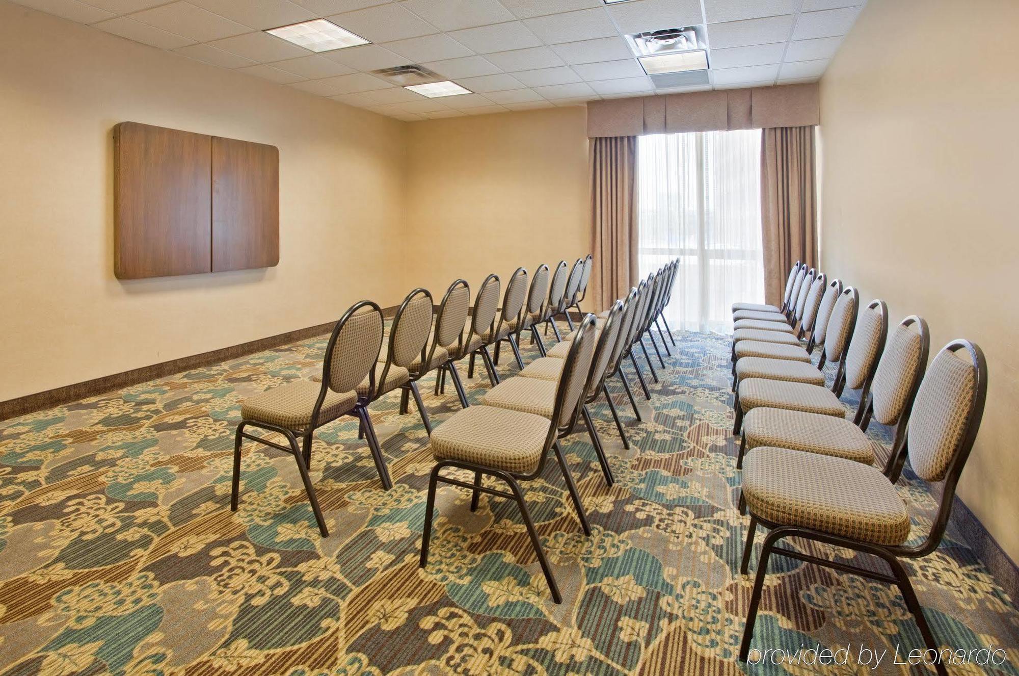 Holiday Inn Country Club Plaza Канзас Сити Екстериор снимка