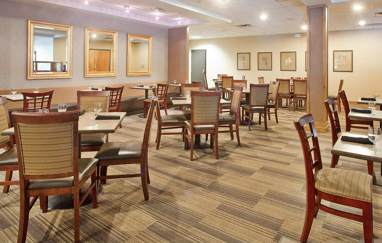 Holiday Inn Country Club Plaza Канзас Сити Екстериор снимка