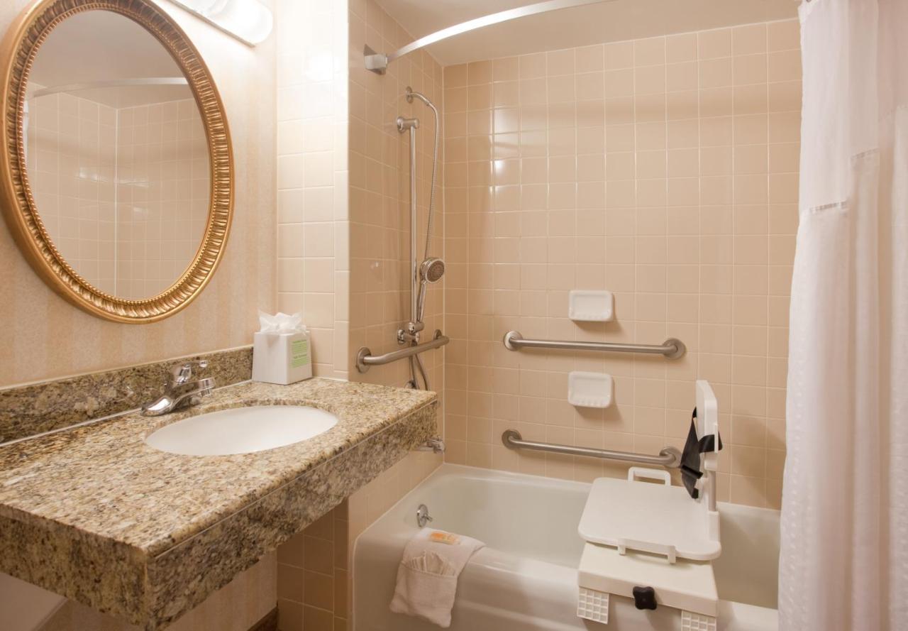 Holiday Inn Country Club Plaza Канзас Сити Екстериор снимка